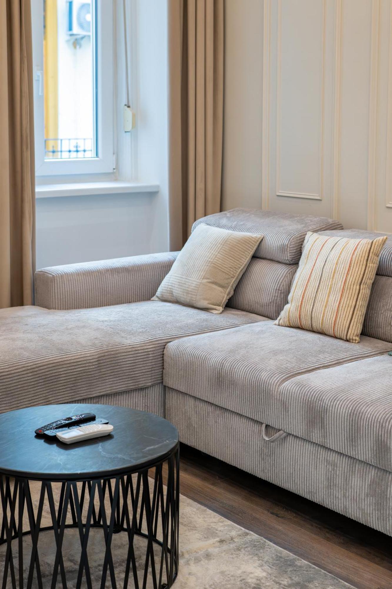 D52 Luxury Suite Будапеща Екстериор снимка
