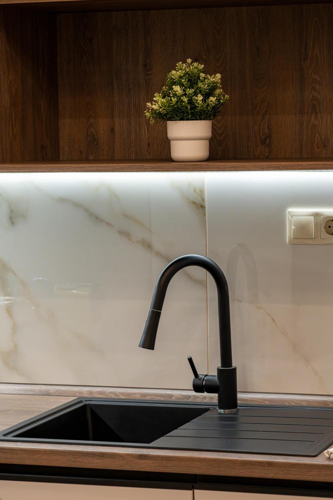 D52 Luxury Suite Будапеща Екстериор снимка